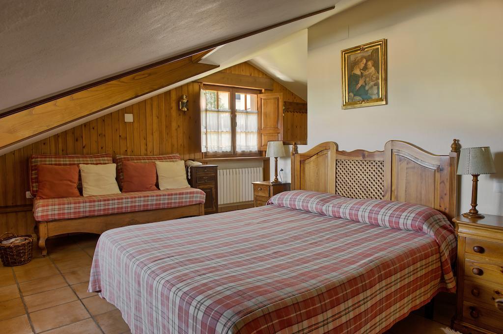 Casa Rural Llugaron I Guest House Miravalles Bilik gambar